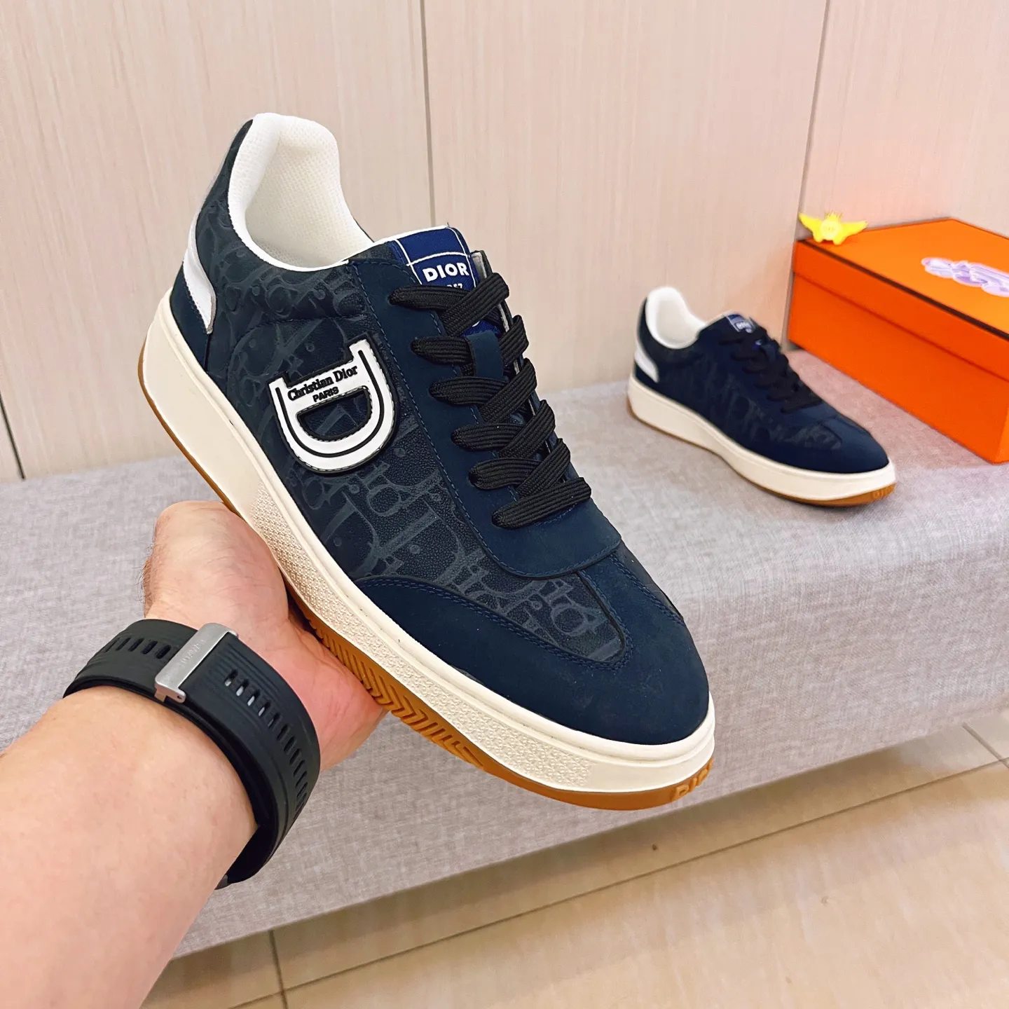 🚘🚘Factory batch 400💰[Dior]🔥Men's high-end brand of shoes official website 1:1 latest masterpiece: the upper is made of first-layer cowhide imported from Italy with a comfortable and breathable lining➕original non-slip and wear-resistant outsole🔥, making walking more convenient and comfortable! An exclusive new model, a stunning work, a beautiful 1:1 replica [color] compared to the official quality! Create a fashionable personality to set off your uniqueness! A must-have for trendy men! Classic🔥Size: 38-44 Color: 🔥Multiple colors available🔥.